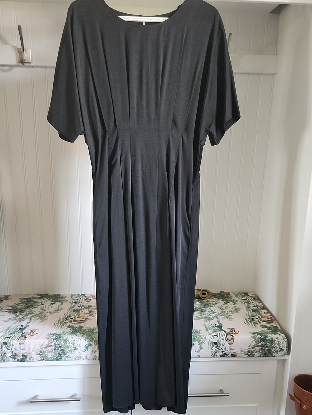 Kensie Black Maxi Dress with Pleated Front And Pockets